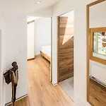 Apartment Jolimont *