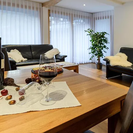 Jolimont Apartment