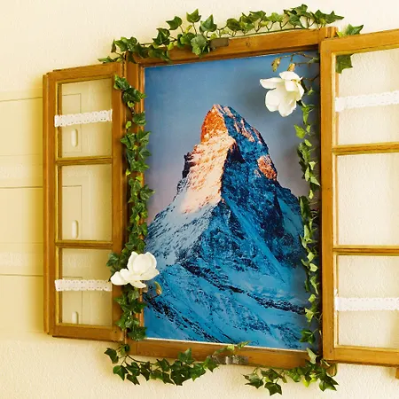 Jolimont Apartment *