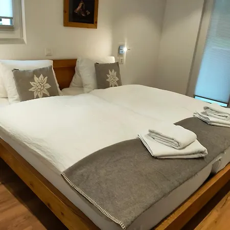 Jolimont Apartman *