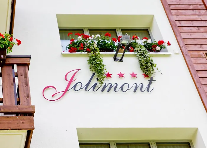 Jolimont Apartment *